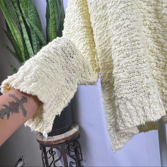 FREE PEOPLE Medium Yellow Popcorn Oversized Long Sleeve Hi Lo Cotton Sweater - Picture 11 of 12